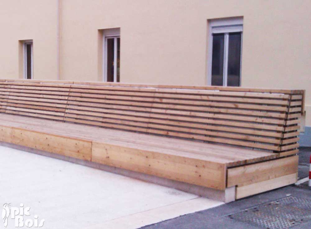 Signalétique touristique - Banc - En mélèze - Fabrication PIC BOIS