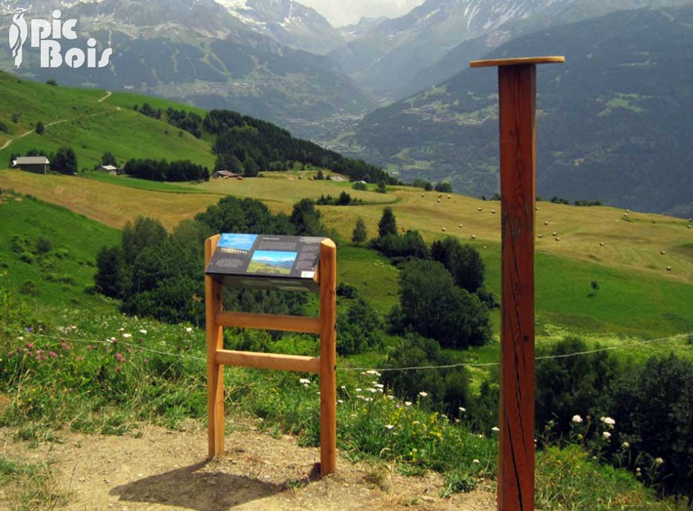 Signalétique touristique - Mobilier interactif - Stations dessins - Fabrication PIC BOIS