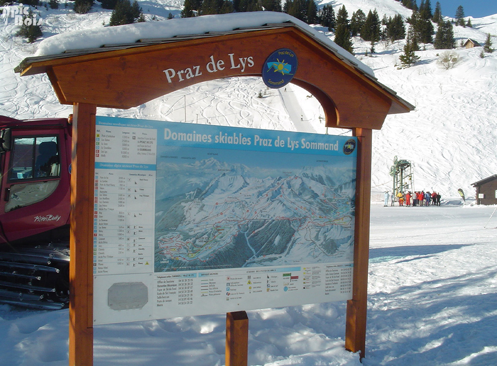 Signalétique touristique - Plan des pistes - Domaine skiable - Fabrication PIC BOIS