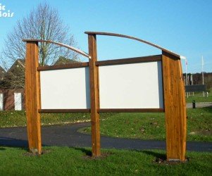 Signalétique touristique - Panneau d'affichage - Double affichage - Fabrication PIC BOIS