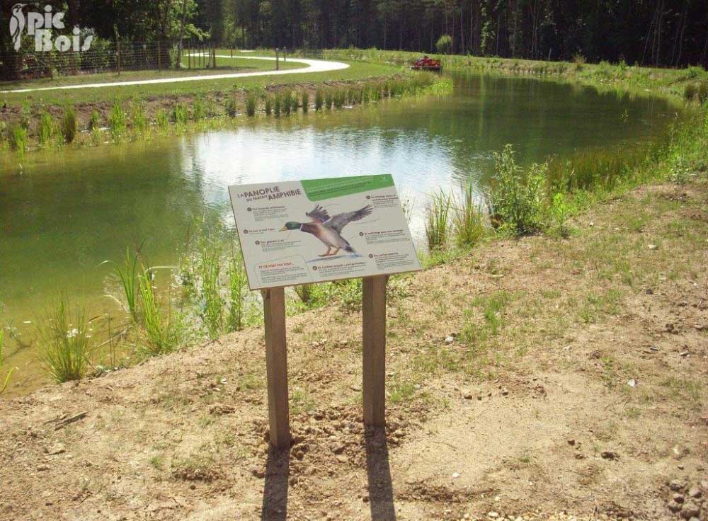 Signalétique touristique - Table de lecture - Faune locale - Fabrication PIC BOIS