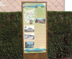 Signalétique touristique - Totem - Sentiers pédestres - Fabrication PIC BOIS