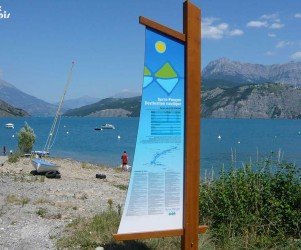 Signalétique touristique - Totem - Tarifs locations - Fabrication PIC BOIS