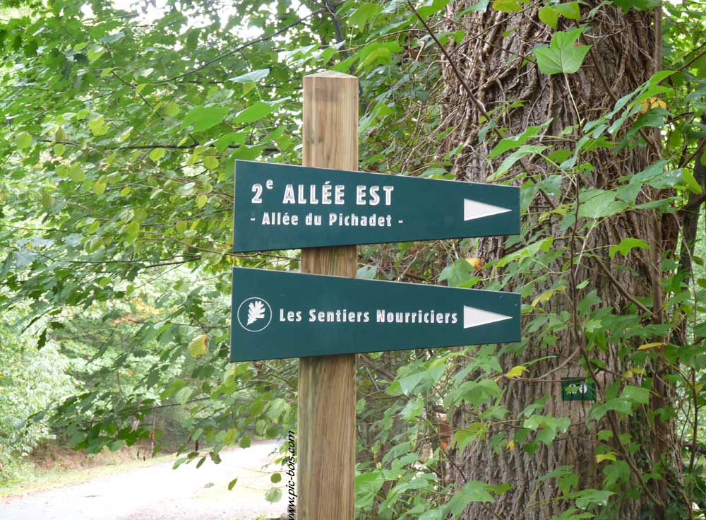 Signalétique touristique - Directionnel sentier - Allées - Fabrication PIC BOIS