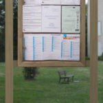 Panneau d&rsquo;affichage – Vitrine bois