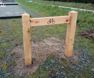 picbois – Porte-vélos – Bois gravé 22-Rostrenen Signalétique touristique - Porte-vélos - Bois gravé - Fabrication PIC BOIS
