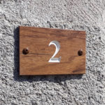 Numéro de maison – Compact gravé