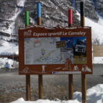 Panneau d’information – Poteaux colorés