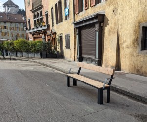 Signalétique touristique - Banc - Pichauris avec accoudoirs - Fabrication PIC BOIS