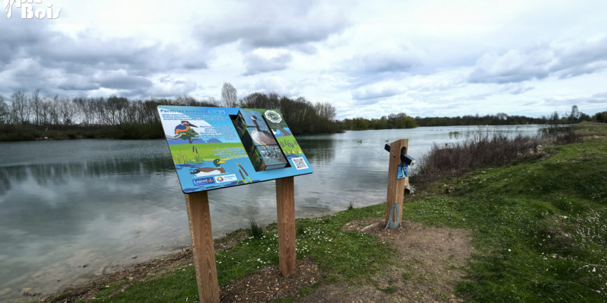 Signalétique touristique - Parcours de découverte - Borne questions-réponses et borne de visée - Fabrication PIC BOIS