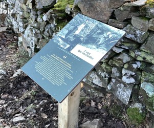 picbois – Table de lecture – L’eau des coultades 12-Valon Signalétique touristique - Table de lecture - L'eau des coultades - Fabrication PIC BOIS