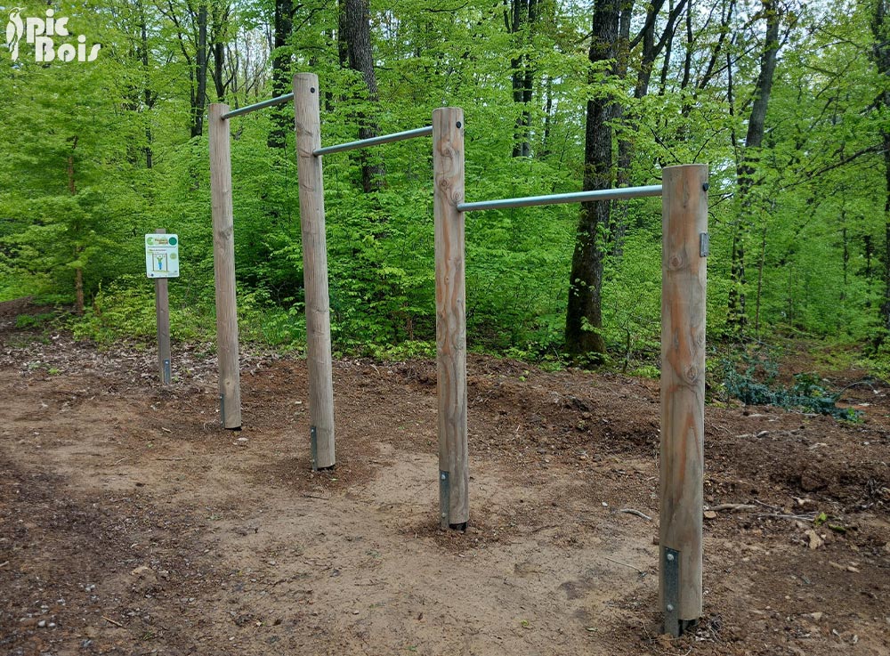 Signalétique touristique - Agrès sportif - Barres de tractions - Fabrication PIC BOIS