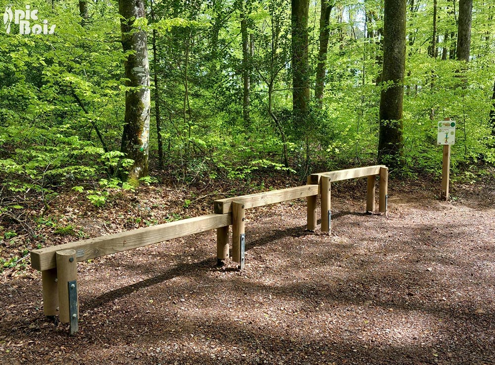 Signalétique touristique - Agrès sportif - Poutre triple - Fabrication PIC BOIS