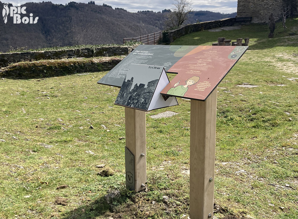 Signalétique touristique - Mobilier interactif - Les ruines - Fabrication PIC BOIS
