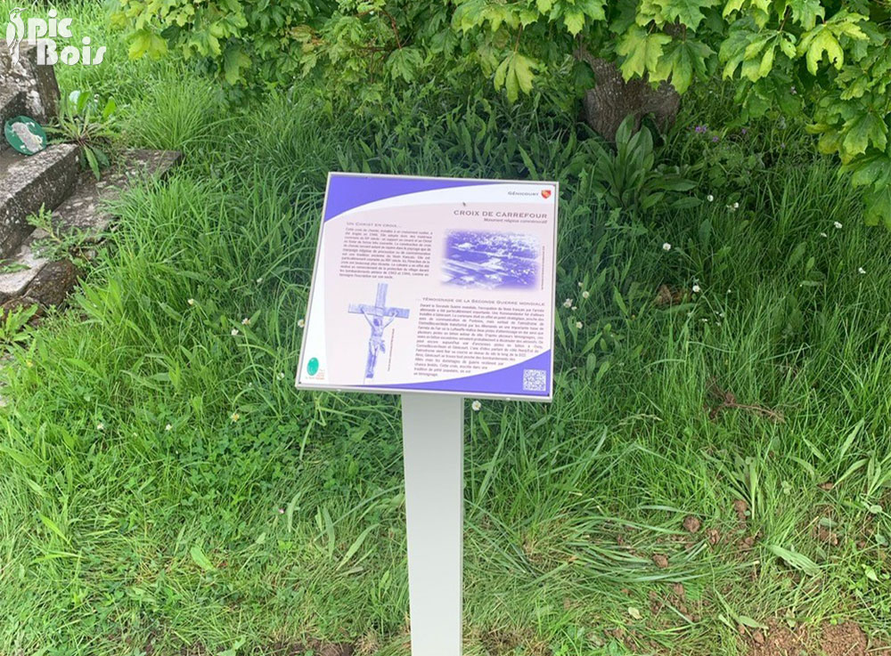 Signalétique touristique - Table de lecture - Croix de carrefour - Fabrication PIC BOIS
