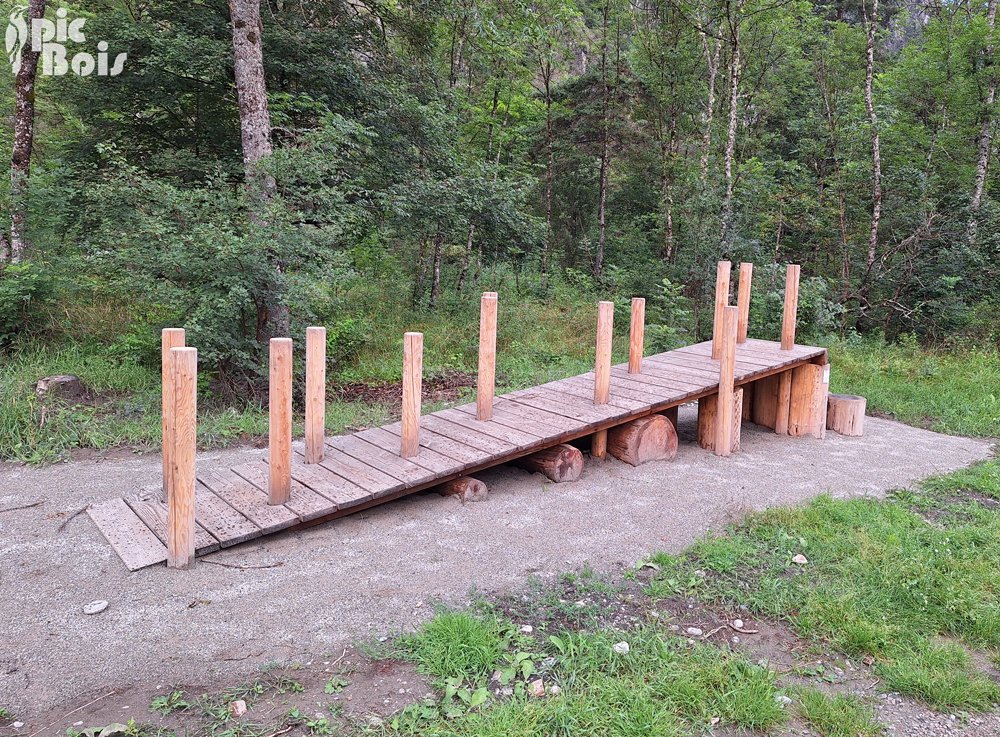Signalétique touristique - Agrès sportif - Descente à ski - Fabrication PIC BOIS