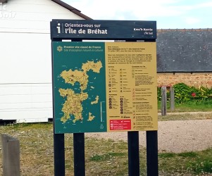 picbois – Panneau d’information – Infos île 22-Ile de Bréhat Signalétique touristique - Panneau d'information - Infos île - Fabrication PIC BOIS