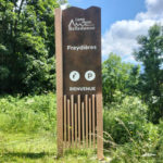Panneau de bienvenue – Camp de base