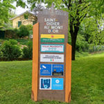 Panneau de bienvenue – Entrée commune