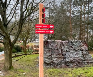 picbois -Directionnel sentier – La Préhistoire – Belgique 56 – Viroinval Signalétique touristique - Directionnel sentier - La Préhistoire – Fabrication PIC BOIS