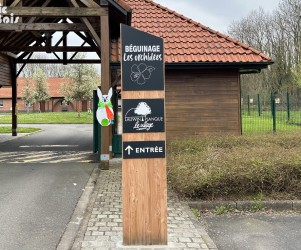 Signalétique touristique - Totem - Entrée résidence - Fabrication PIC BOIS