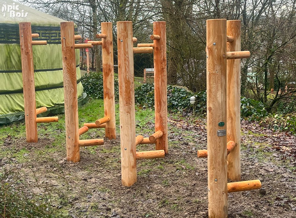 Signalétique touristique - Jeu ludo-sportif - Jeu d'équilibre - Fabrication PIC BOIS