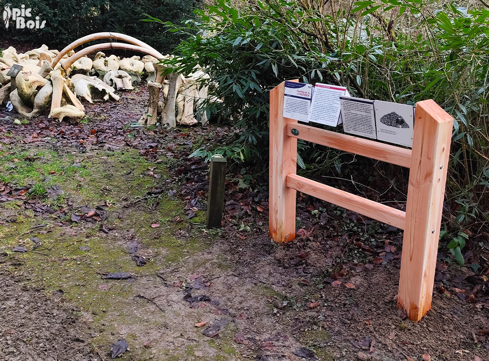 Signalétique touristique - Mobilier interactif - Habitats préhistoire - Fabrication PIC BOIS