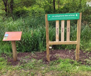 Signalétique touristique - Parcours sensoriel - Xylophone des arbres - Fabrication PIC BOIS