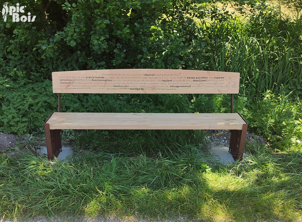 Signalétique touristique - Banc - Zones humides gravé - Fabrication PIC BOIS