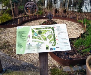 Signalétique touristique - Table de lecture - Maison de la nature - Fabrication PIC BOIS