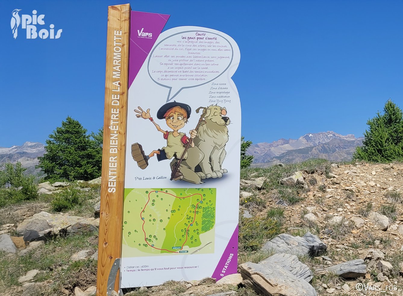 Signalétique touristique - Totem d'accueil - Sentier Bien-Être - Fabrication PIC BOIS