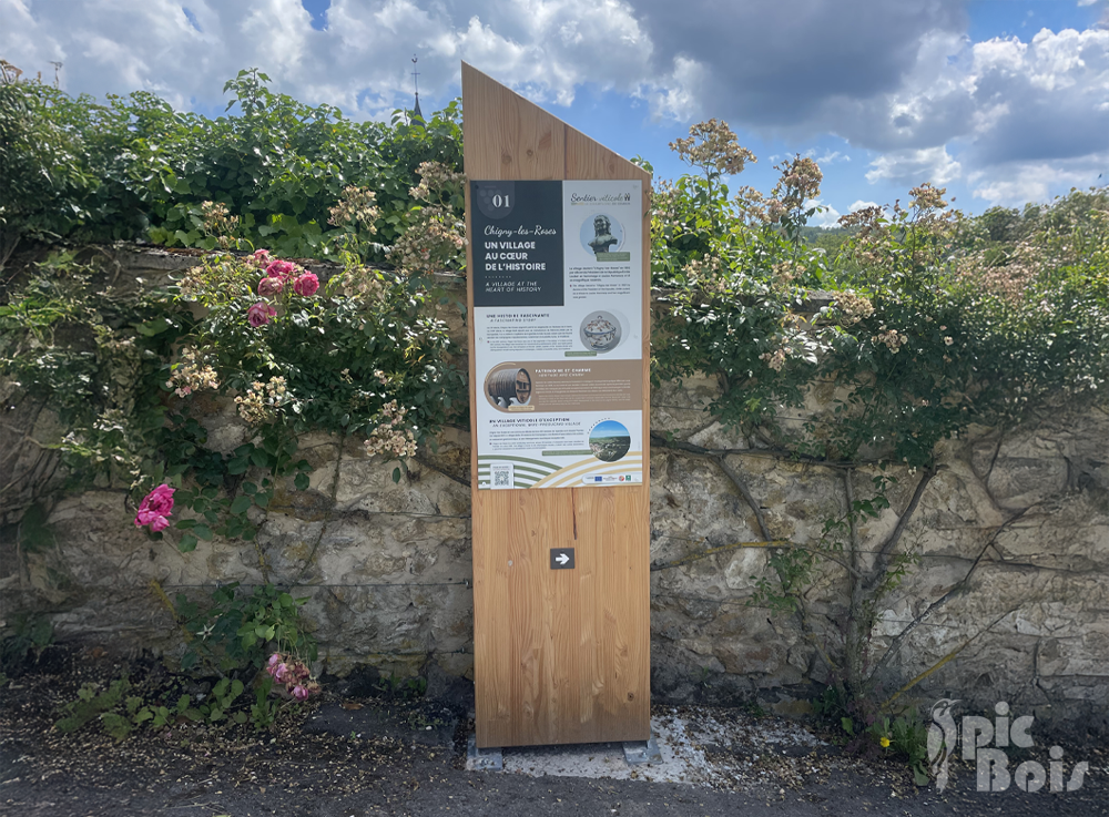 Signalétique touristique - totem d'information - Fabrication PIC BOIS