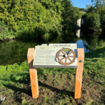 Table de lecture – Les Moulins