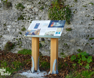 picbois – Table de lecture église – 45 – La Chapelle St Martin Signalétique touristique - Table de lecture « La Grotte et l’Église » - Fabrication PIC BOIS