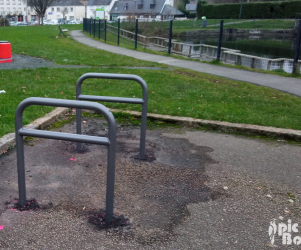 Signalétique touristique - Appui vélo métal - Fabrication PIC BOIS