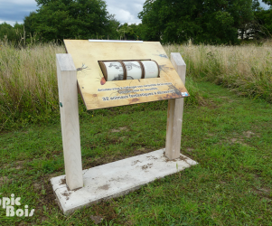 Signalétique touristique - Table de lecture Animarium - Fabrication PIC BOIS