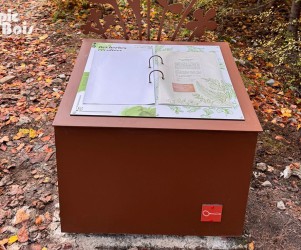 picbois-pupitre-lherbier-d-henri-fabre-84-montserein Signalétique touristique - Pupitre - L'herbier d'Henri Fabre - Fabrication PIC BOIS