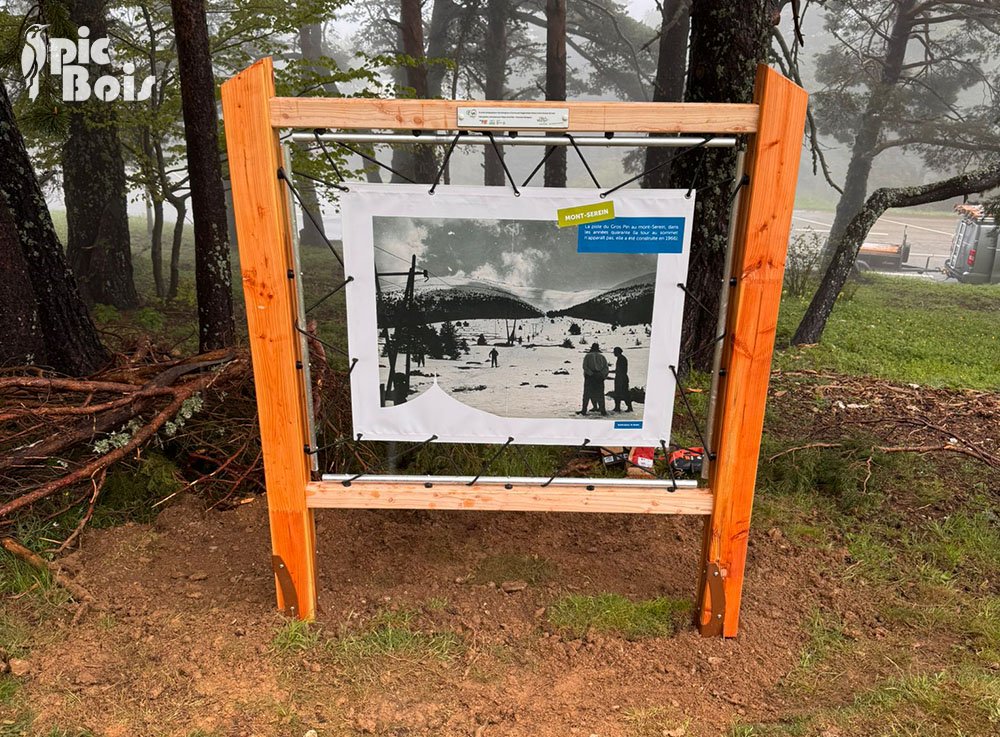 Signalétique touristique - Bâche - Création piste du Gros Pin - Fabrication PIC BOIS