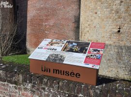 Signalétique touristique | Table de lecture du musée de l'Historial de la Grande Guerre