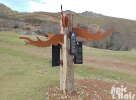 Signalétique touristique | Totem arbre à palabres - Col de Lizarrieta