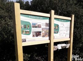 Panneau d’information avec BQR – CC Provence Verdon (83) PIC BOIS - Panneau d'information avec BQR - CC Provence Verdon (83)