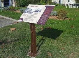 Pupitre du parcours patrimonial – St Nazaire les Eymes (38) PIC BOIS - Table de lecture du parcours patrimonial - St Nazaire les Eymes (38)