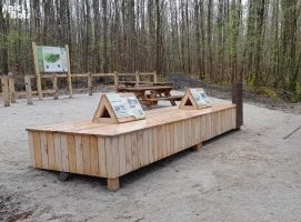 Signalétique touristique - Banc - Quai de gare - Fabrication PIC BOIS
