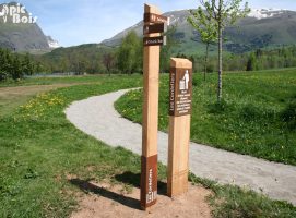 Signalétique touristique - Directionnel piéton - Cordeliers - Fabrication PIC BOIS