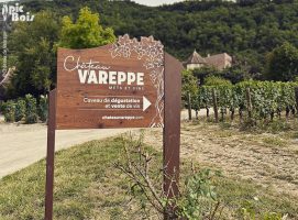 Signalétique touristique - Enseigne - Château de Vareppe - Fabrication PIC BOIS