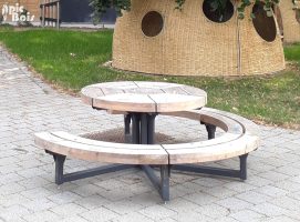 Signalétique touristique - Espace école - Table ronde - Fabrication PIC BOIS