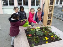 picbois – Jardiniere Annemasse – 74 Signalétique touristique - Banc jardinière - 74 - Annemasse