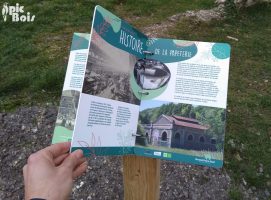 Signalétique touristique - Mobilier interactif - La papeterie - Fabrication PIC BOIS